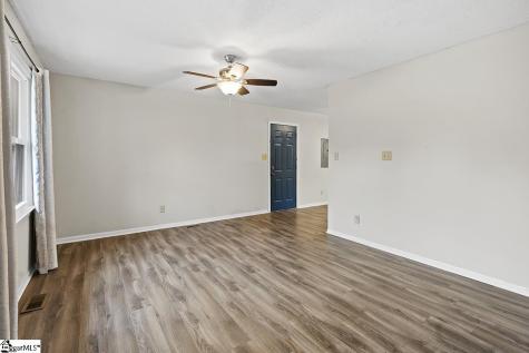 517 Piedmont Avenue Clinton SC 29325