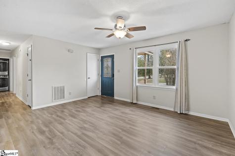 517 Piedmont Avenue Clinton SC 29325