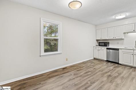 517 Piedmont Avenue Clinton SC 29325