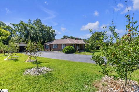 379 W Main Street Donalds SC 29638