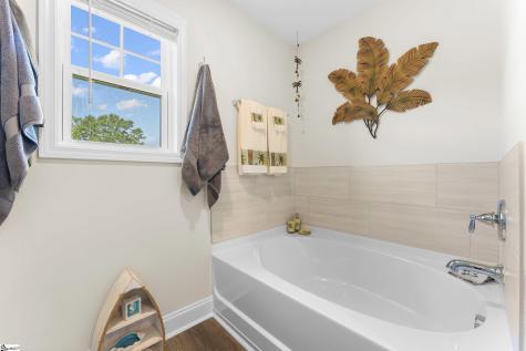 1110 Melford Avenue Wellford SC 29385