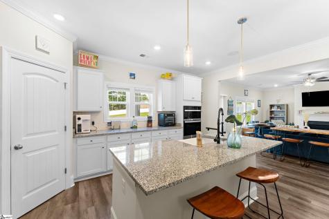 1110 Melford Avenue Wellford SC 29385