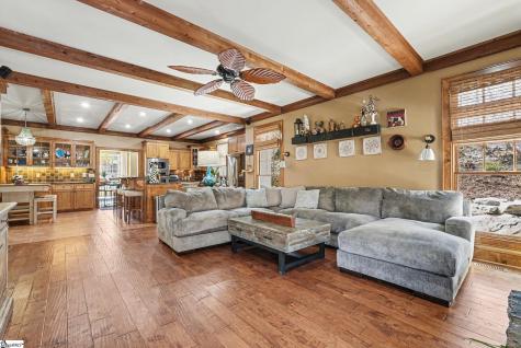 2554 Deep Gap Farm Road Mill Spring NC 28756