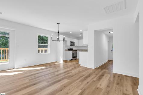 2 Melbourne Lane Greenville SC 29615