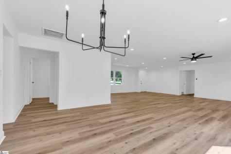 2 Melbourne Lane Greenville SC 29615