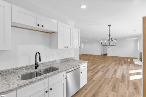 2 Melbourne Lane Greenville SC 29615