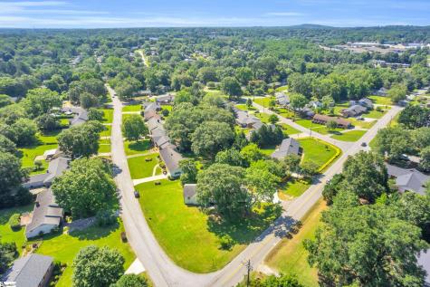 2 Melbourne Lane Greenville SC 29615