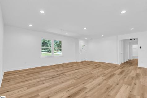 2 Melbourne Lane Greenville SC 29615