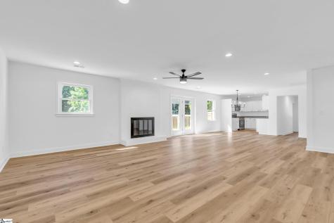 2 Melbourne Lane Greenville SC 29615