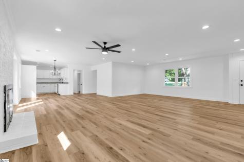 2 Melbourne Lane Greenville SC 29615