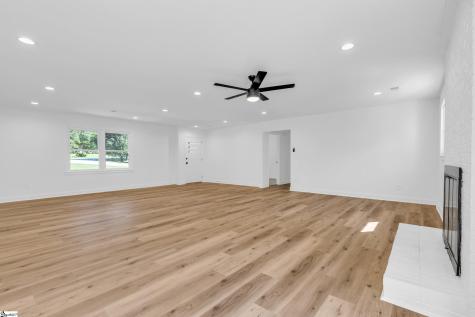 2 Melbourne Lane Greenville SC 29615