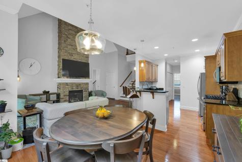 4 Edge Court Greenville SC 29609