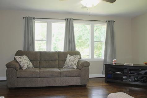 1117 Farrs Bridge Road Greenville SC 29611