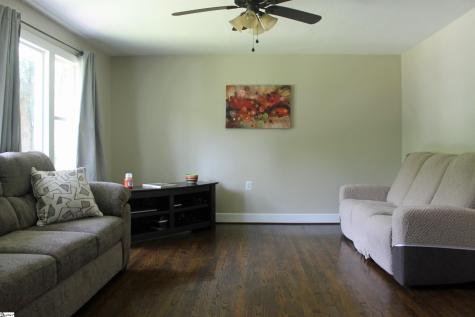 1117 Farrs Bridge Road Greenville SC 29611