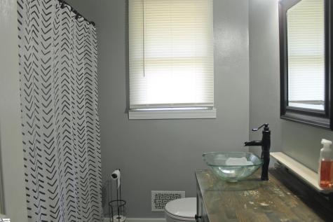 1117 Farrs Bridge Road Greenville SC 29611