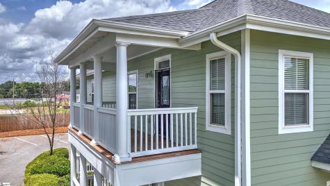 16-B Oakhurst Avenue Greenville SC 29609
