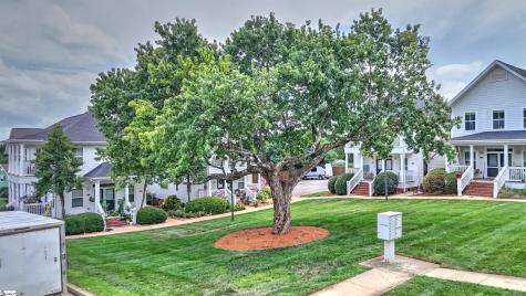 16-B Oakhurst Avenue Greenville SC 29609