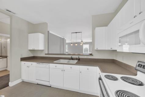 16-B Oakhurst Avenue Greenville SC 29609