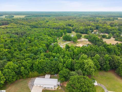 109 Wilton E. Hall Road Starr SC 29684