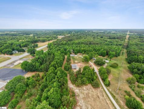 109 Wilton E. Hall Road Starr SC 29684