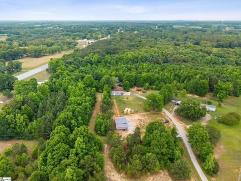 109 Wilton E. Hall Road Starr SC 29684