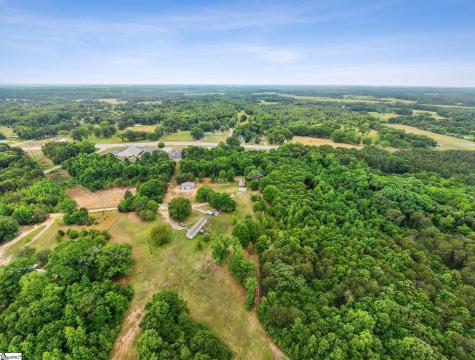 109 Wilton E. Hall Road Starr SC 29684