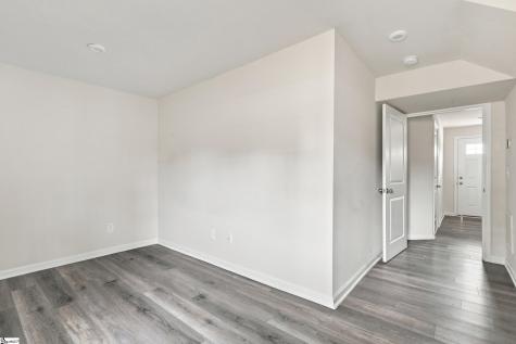 102 Verdant Leaf Way Greenville SC 29617
