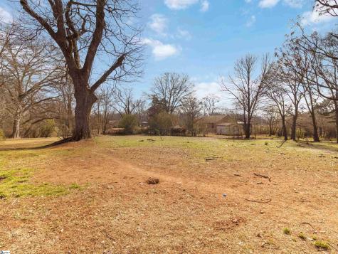 8768 Highway 92 Enoree SC 29335
