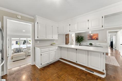 35 Mayfair Lane Greenville SC 29609