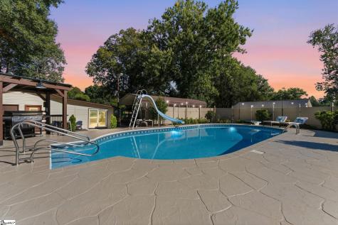 35 Mayfair Lane Greenville SC 29609