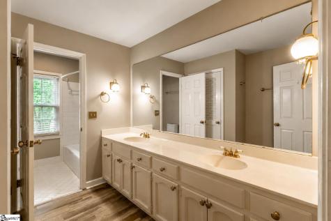 7 Coventry Road Greenville SC 29615