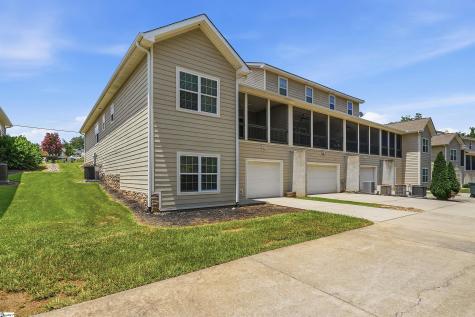 523 E Perkins Creek Road Seneca SC 29678
