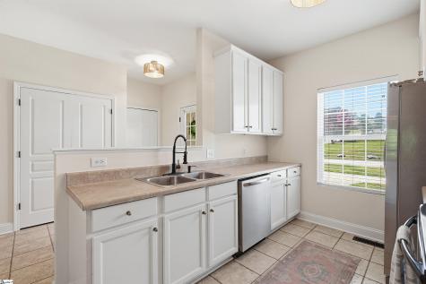 523 E Perkins Creek Road Seneca SC 29678