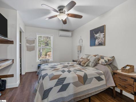 131 Mcginnis Road Cowpens SC 29330