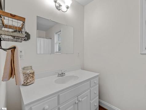 131 Mcginnis Road Cowpens SC 29330