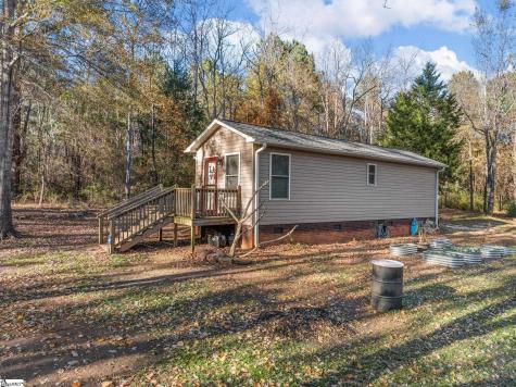 131 Mcginnis Road Cowpens SC 29330