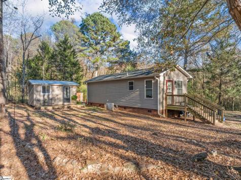 131 Mcginnis Road Cowpens SC 29330