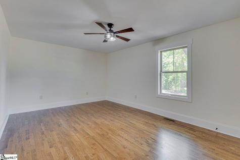 1041 Motlow School Road Campobello SC 29322