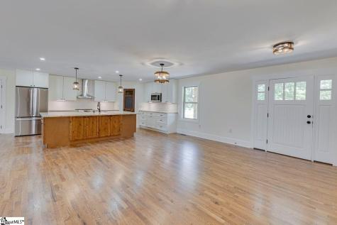 1041 Motlow School Road Campobello SC 29322