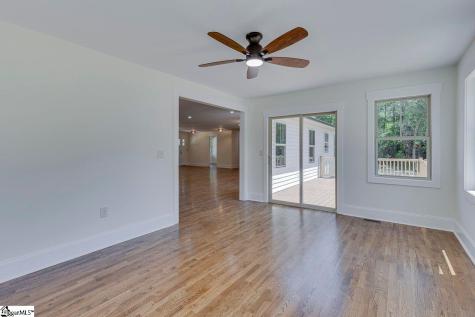 1041 Motlow School Road Campobello SC 29322