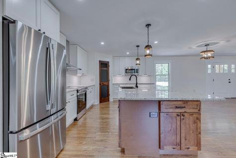 1041 Motlow School Road Campobello SC 29322