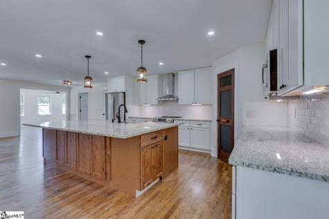 1041 Motlow School Road Campobello SC 29322