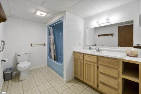 195 Pine Trace Campobello SC 29322