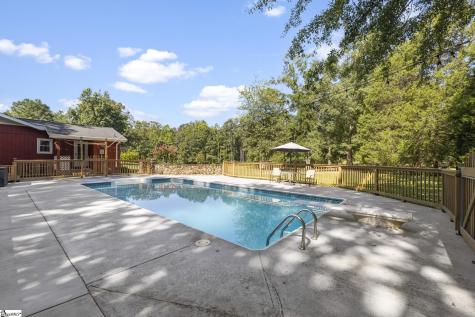 195 Pine Trace Campobello SC 29322