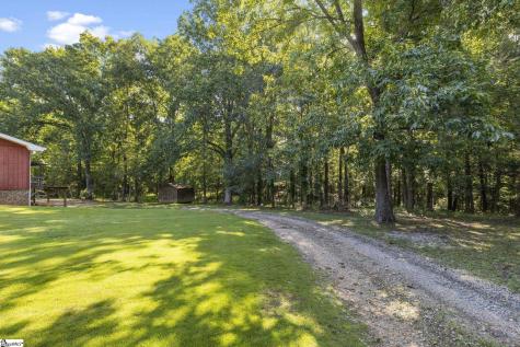 195 Pine Trace Campobello SC 29322