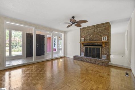 195 Pine Trace Campobello SC 29322