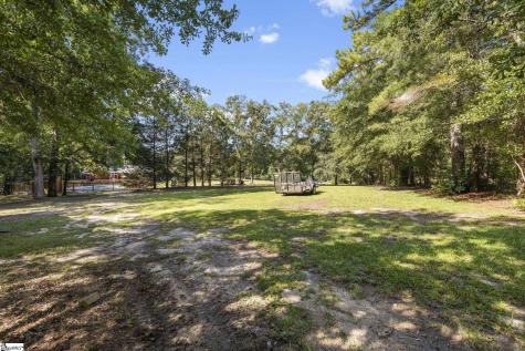 195 Pine Trace Campobello SC 29322