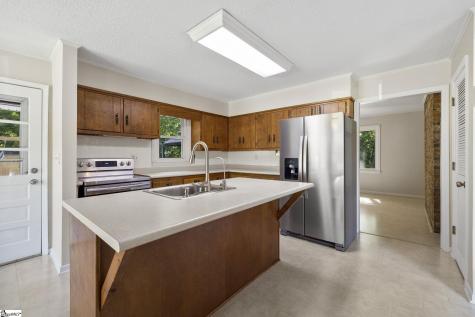 195 Pine Trace Campobello SC 29322