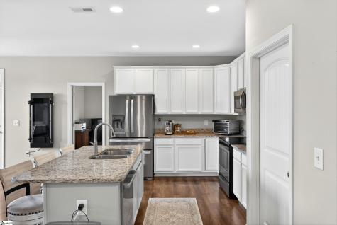 977 Garnet Circle Chesnee SC 29323