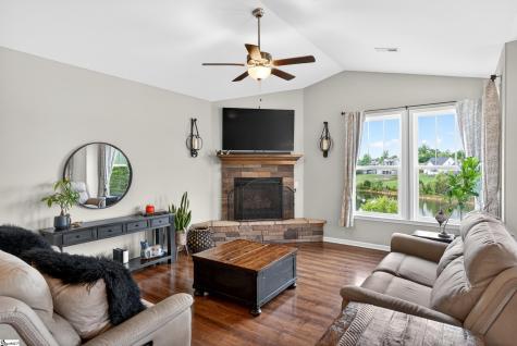 977 Garnet Circle Chesnee SC 29323